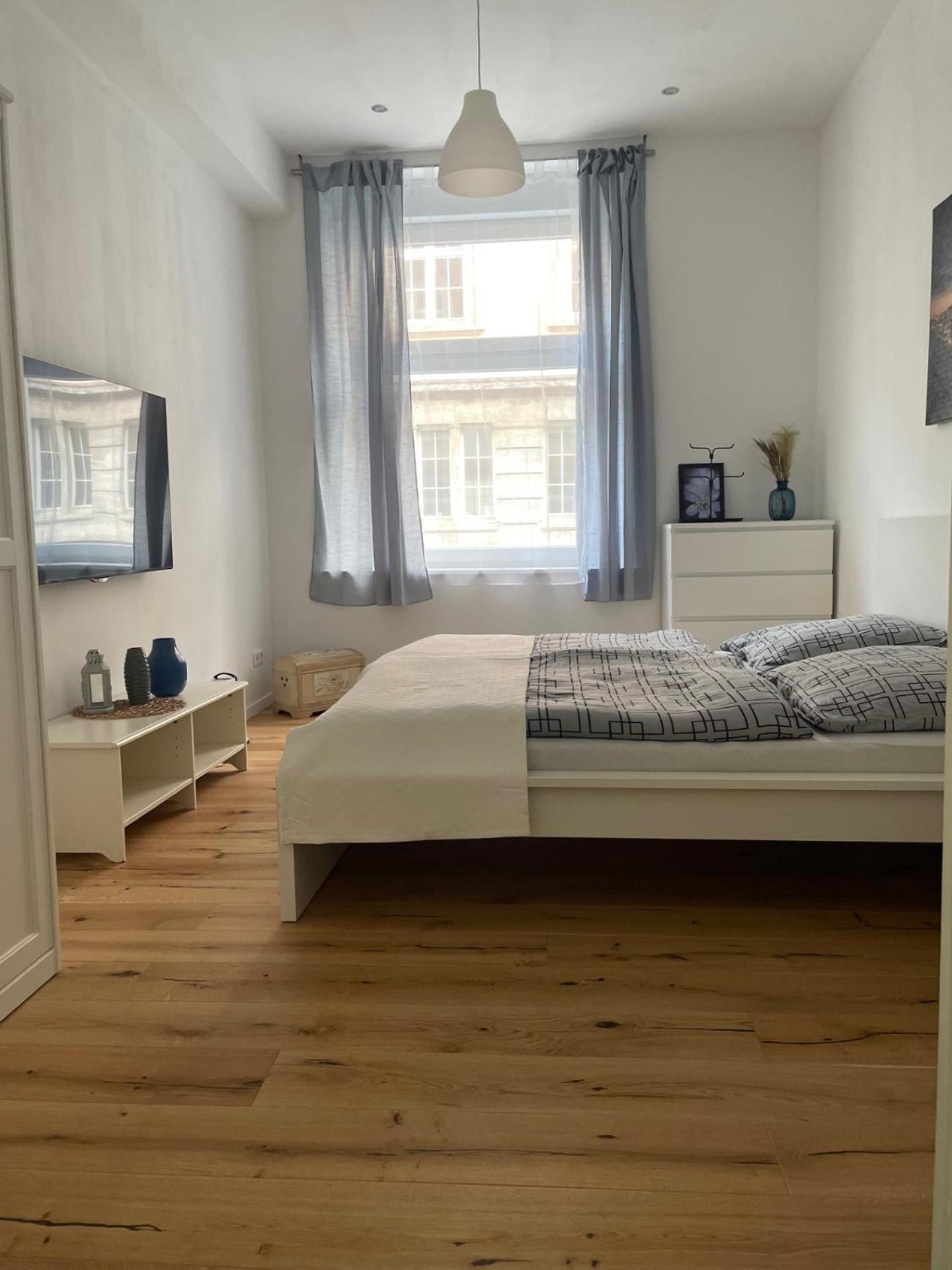 Perfekt Fuer Geschaeftsreisende Komfort Eleganz Und Erstklassiges Wlan In Zentraler Lage Wuppertal Luaran gambar